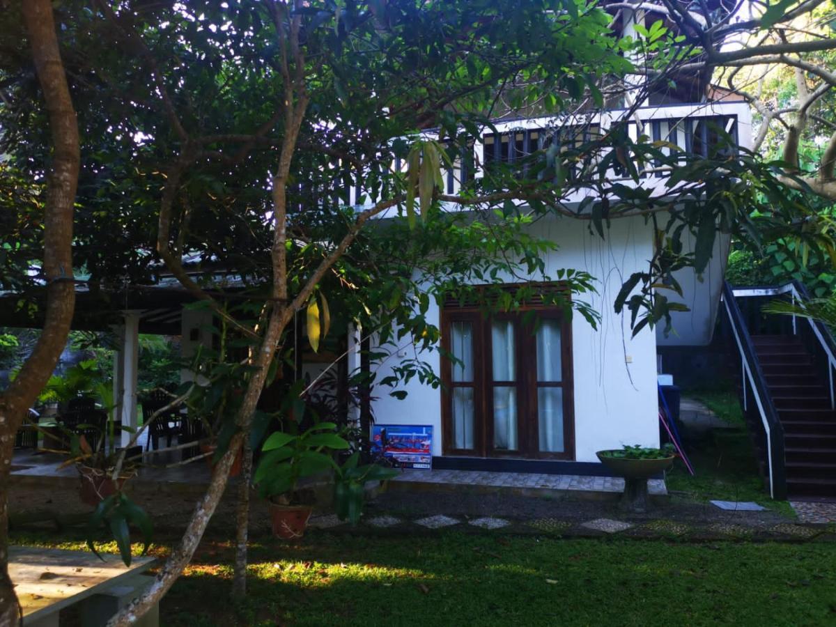 Villa Green Cottage Hikkaduwa Bagian luar foto